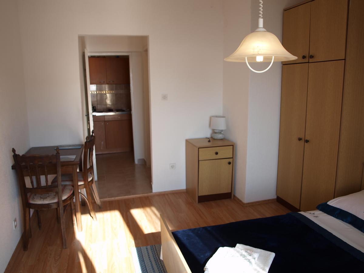Apartments Nadia Igrane Exterior foto