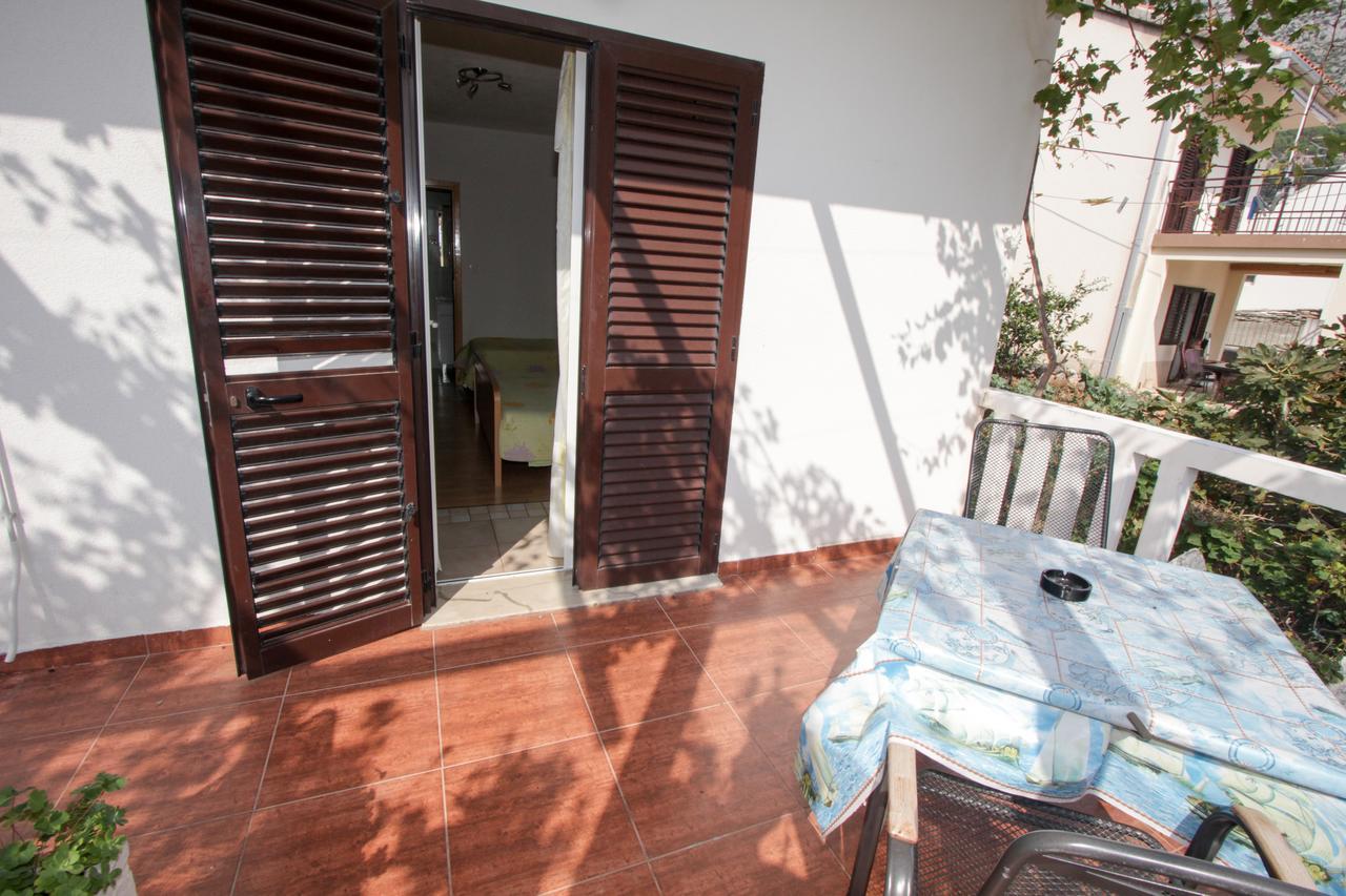 Apartments Nadia Igrane Exterior foto
